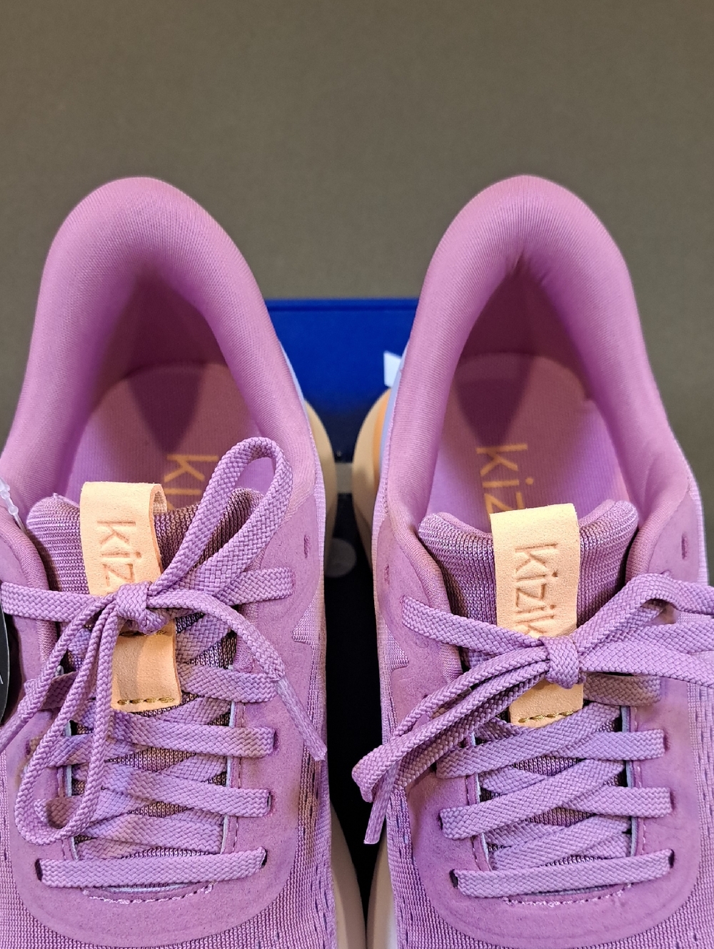 Kizik Athens 2 Sneaker - Color: Lilas/Thistle - Size: Women 8 - Picture 4 of 11